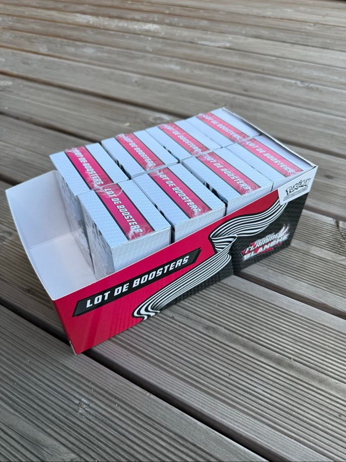 Lot de 8 bundle Pokémon ev10.5 Flamme Blanche - photo numéro 8
