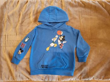 Joli Sweat à capuche et poches Disney 4/5 ans 110cm