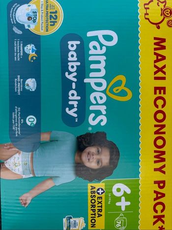 Couches Pampers taille 6+