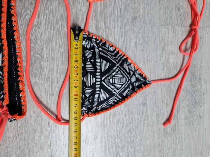 Maillot de bain bikini 2 pièces neuf XS Jennyfer graphique noir, blanc et orange/corail - photo numéro 6