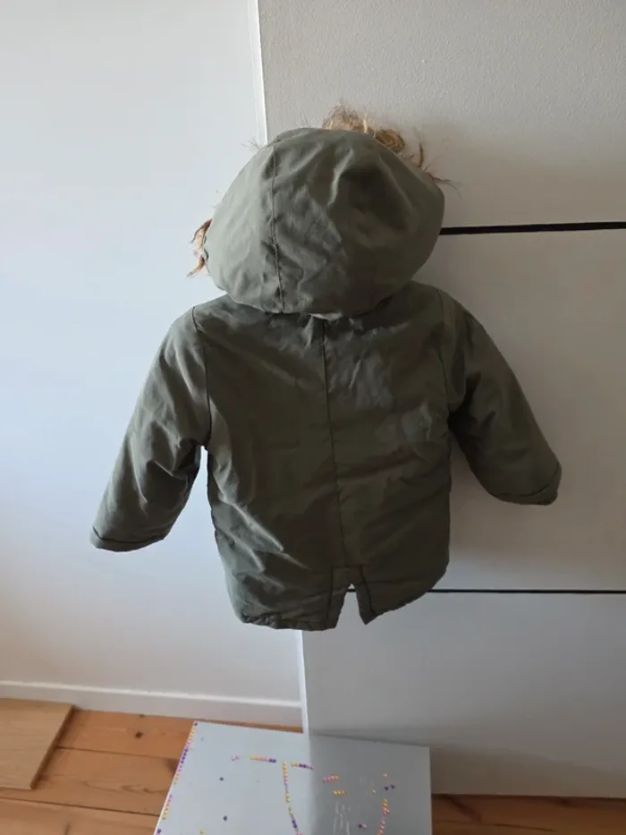 Manteau chaud hiver en 18 mois. - photo numéro 2