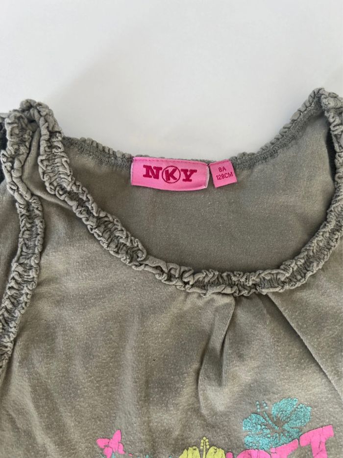Lot 2 tshirts 8 ans - photo numéro 4