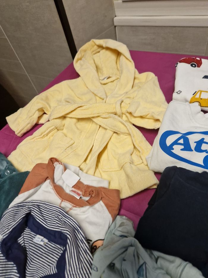 Lot vêtements 12mois garçon - photo numéro 5