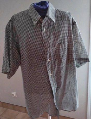 Chemise à carreaux