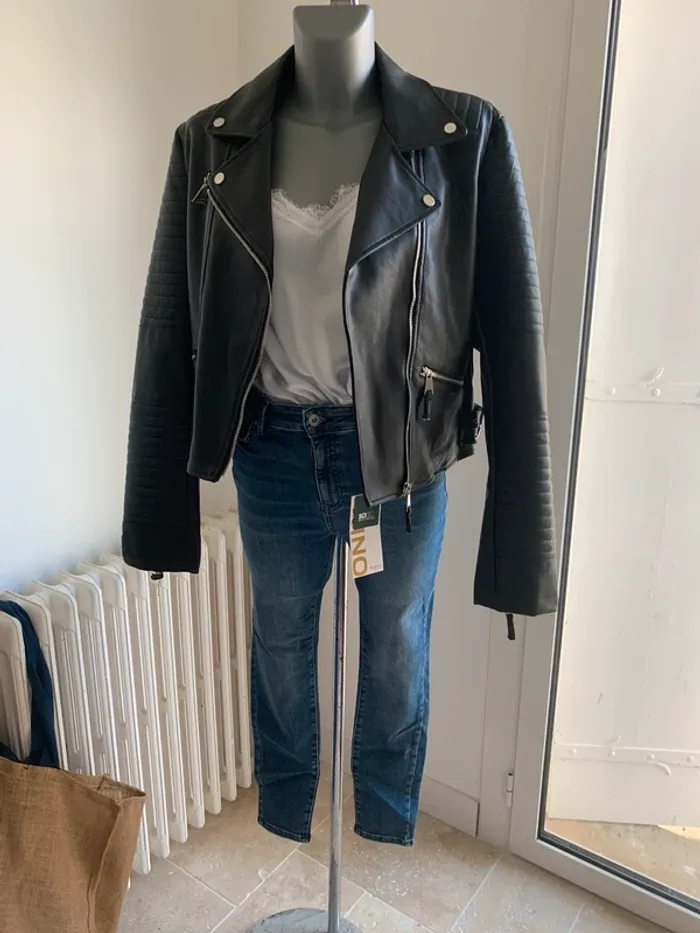 Blouson Cherry Koko neuf TS - photo numéro 2