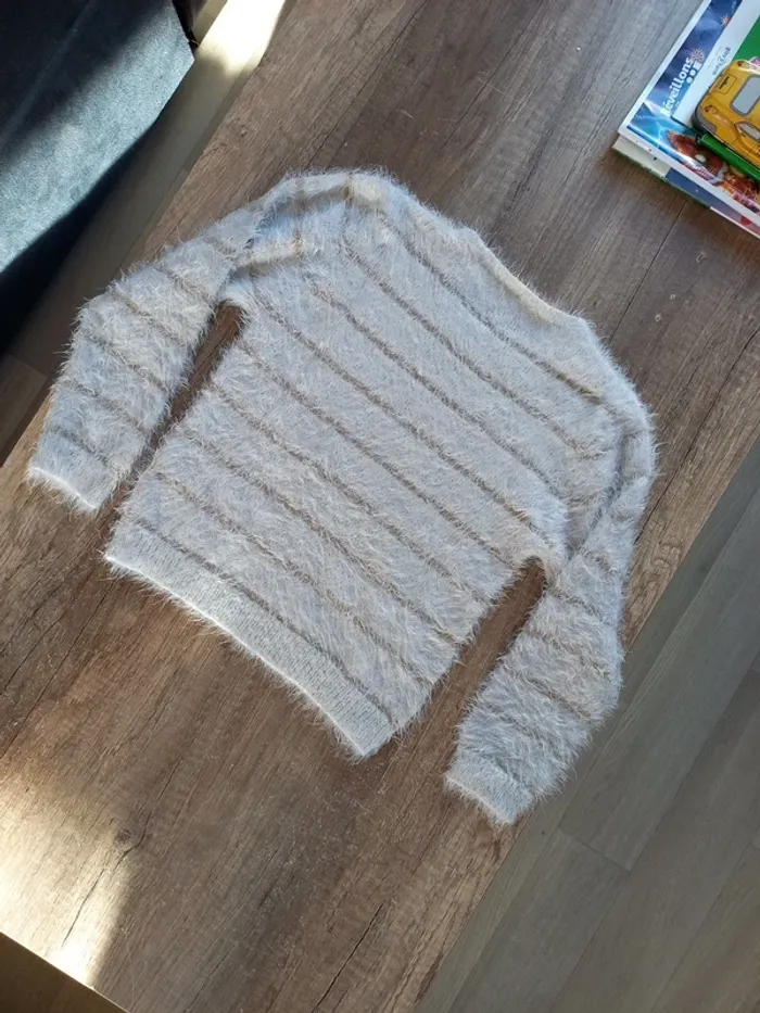 Pull fille 8 ans - photo numéro 4