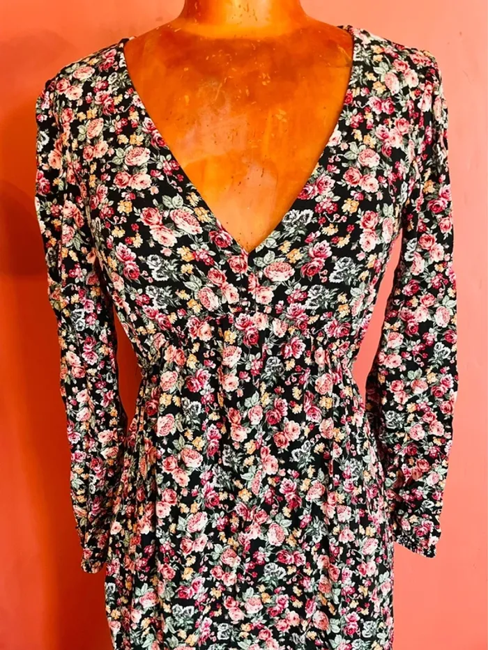 Robe longue fleurie à volants - photo numéro 3