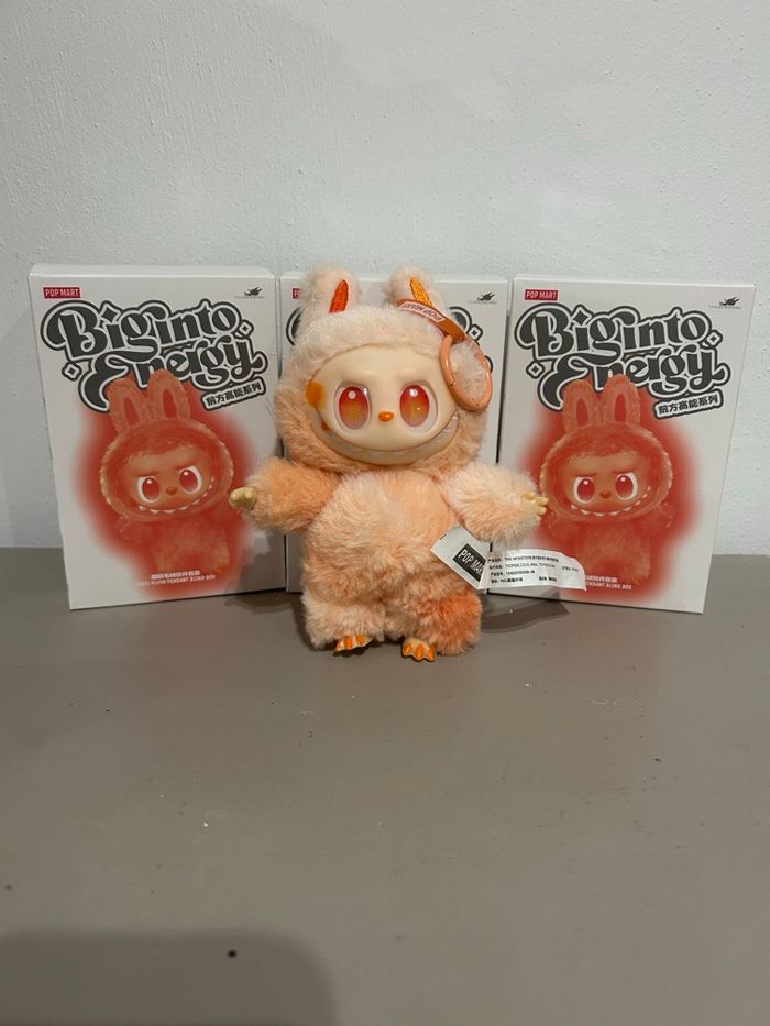 Labubu orange