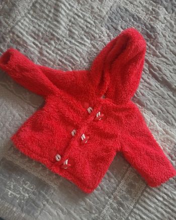 Gilet pilou pilou rouge 6 mois