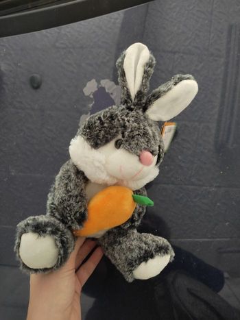 Peluche lapin de Pâques