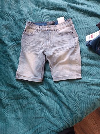 Bermuda jean bleu délavé