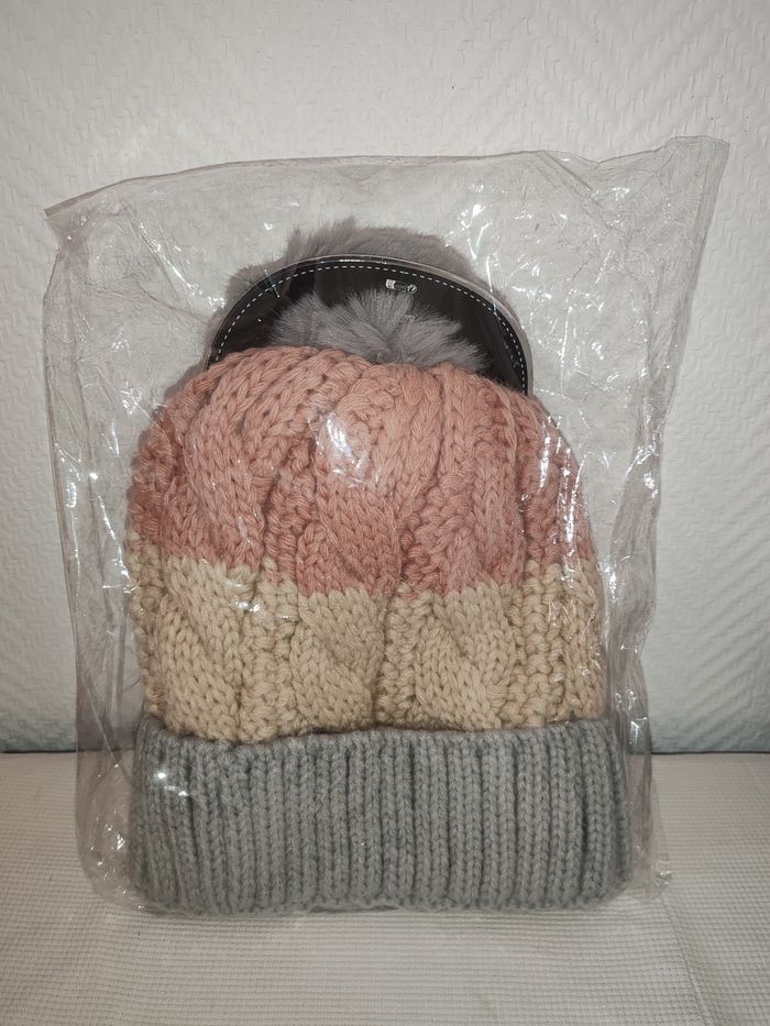 Bonnet tricolore pompon bi color isaya Homme Kaporal. - photo numéro 2