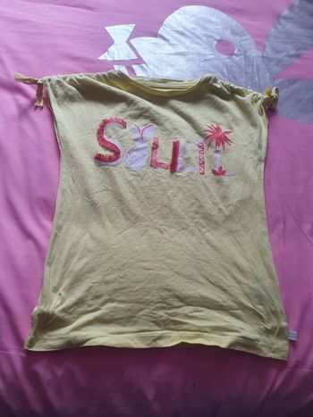 T shirt taille  8 ans