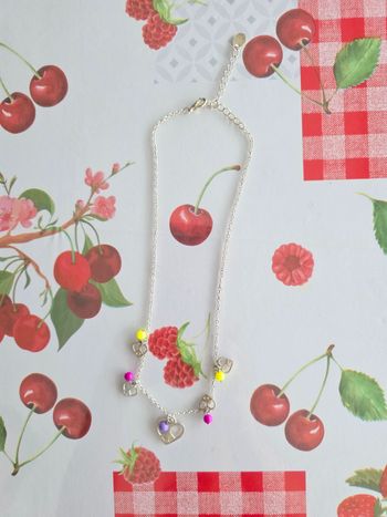 COLLIER FILLE 👧 MOTIFS  CŒURS 🩷💛💜