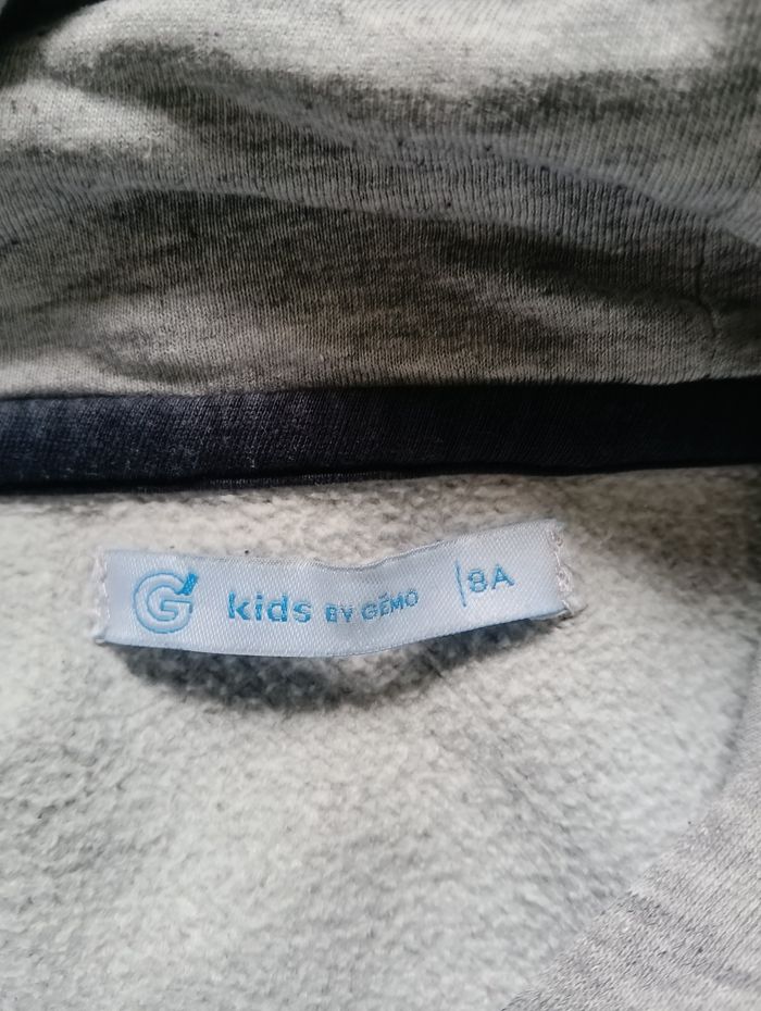Sweat à capuche Gémo 8ans - photo numéro 2