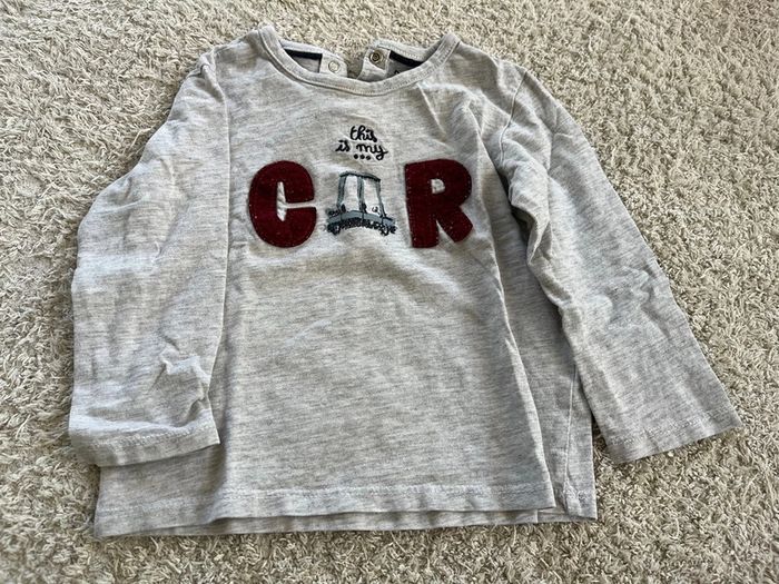 Teeshirt manches longues taille 24 mois Kiabi