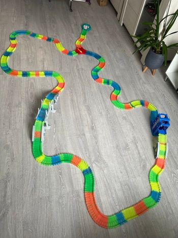 Grand Circuit modulable de voitures à piles 