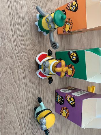 Lot de 3 minions2