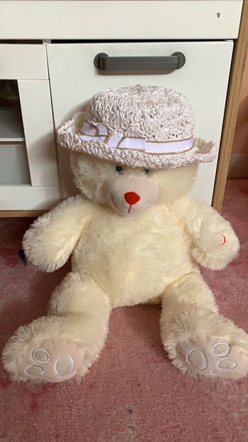 Très beau chapeau blanc 9 / 12 mois