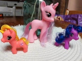 🦄lot de 3 jolies licornes 🦄