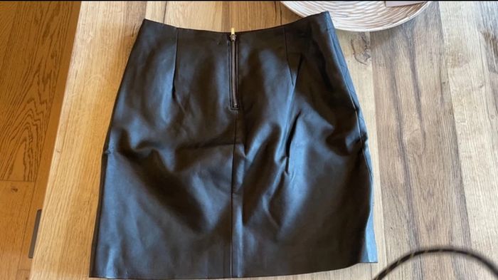 Jupe similicuir cloutée - photo numéro 2