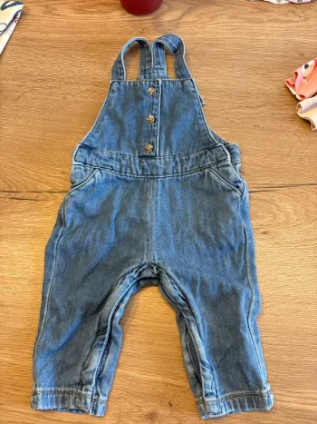 Salopette en jean 9 mois