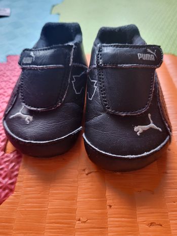 Baskets souples noires - taille 17