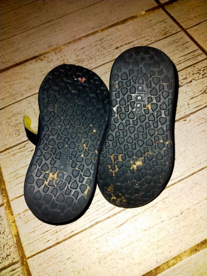 Basket adidas taille 24 - photo numéro 7