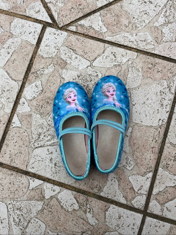 Chaussons Elsa Reine des neiges taille 28