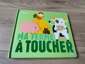 Livre Ma ferme à toucher de Milan