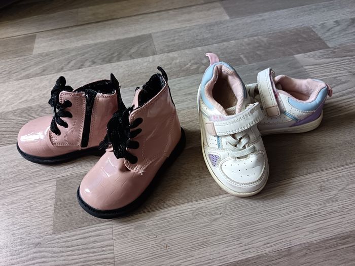 Lot chaussure 22 fille