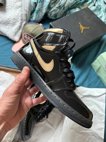 Jordan 1 haute rétro noir/doré 2020