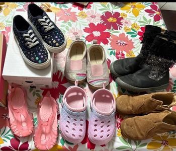 Lot chaussures t 26