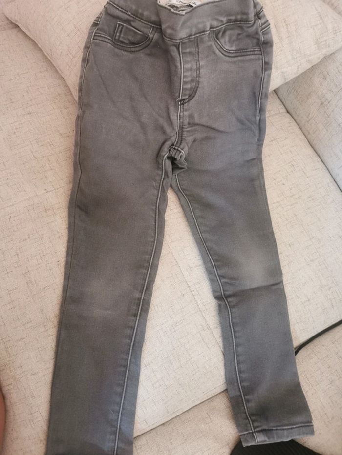 2 pantalons - photo numéro 4