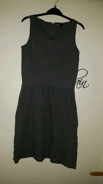 robe fille sans Manche XS