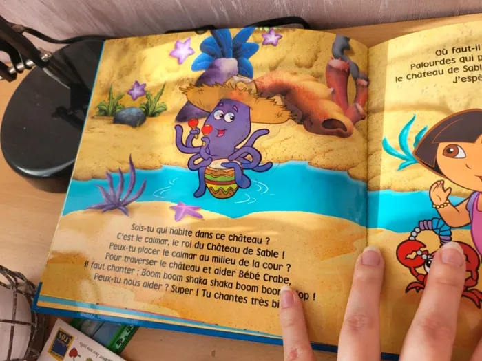Livre enfant Dora et le bébé crabe Livre stickers - photo numéro 10