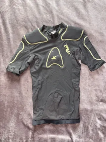 T-shirt pour rugby taille XS Kipsta en très bon état