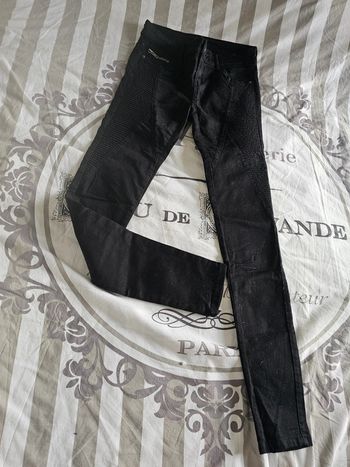 Jean noir Jennifer taille