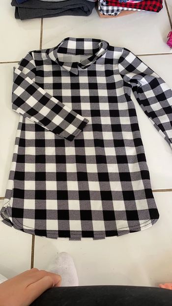 Robe à carreaux