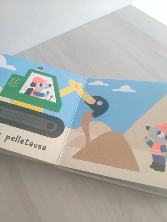 Livre tout petit Vroum engins du chantier touche écoute - photo numéro 7