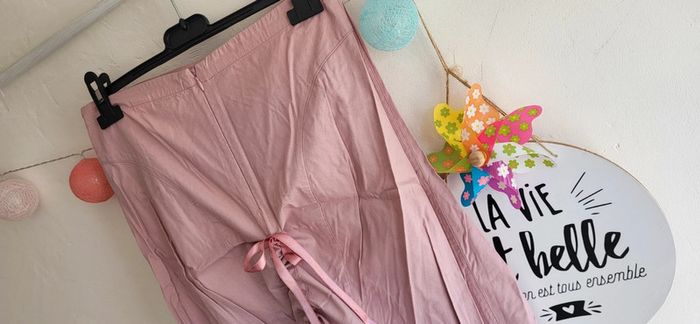 Jupe rose pâle - photo numéro 3