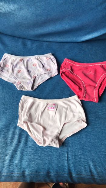 Lot de 3 slips Absorba et petit bateau taille 4 ans
