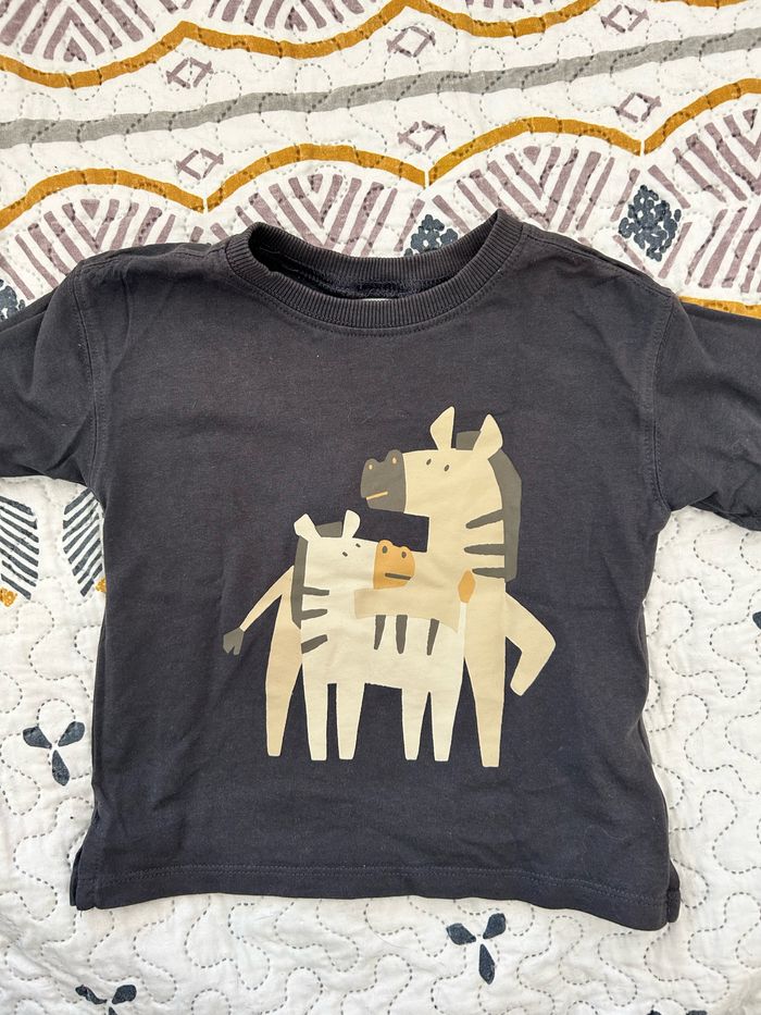 Lot t shirt - photo numéro 3