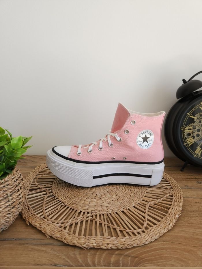 Baskets montantes à plateforme Rose Converse Pointure 41 - photo numéro 2