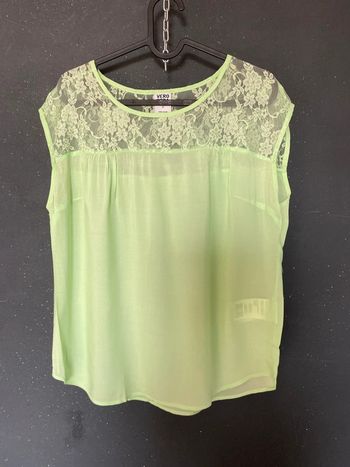 Top blouse à dentelle