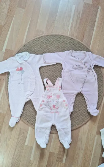 Lot de pyjamas fille en 3M