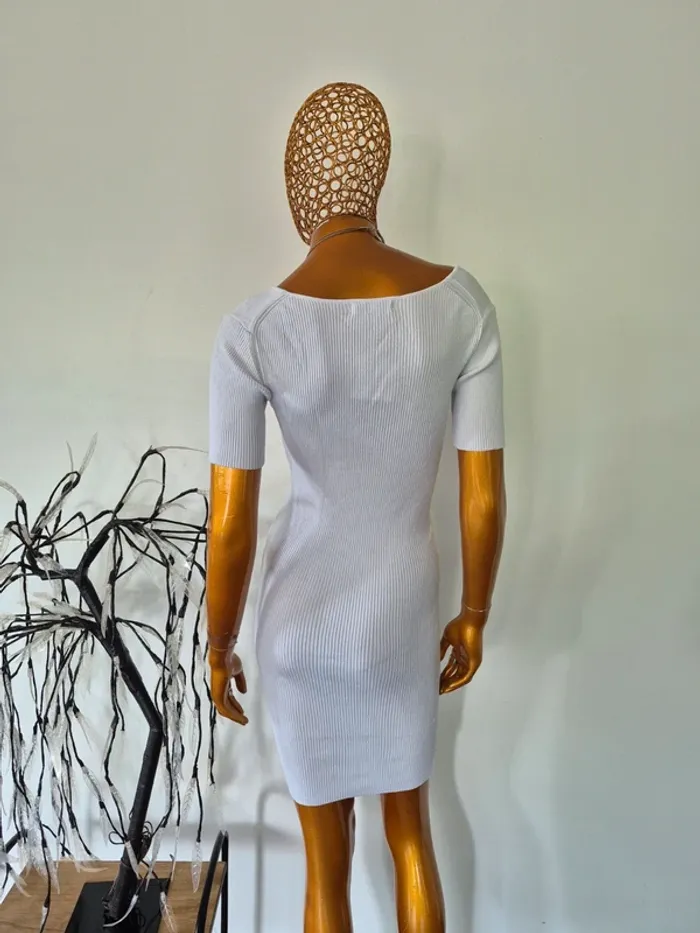 Robe Blanche Manches Courtes Taille L/40 - photo numéro 2