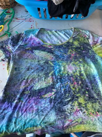TEE shirt