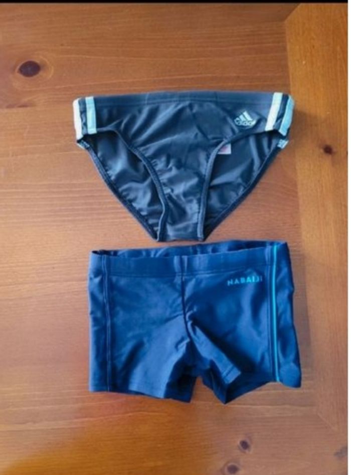 2 maillots de bain taille 6ans