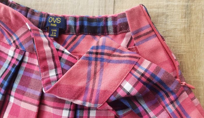 Jupe OVS plissée 3-4 ans (104 cm) - photo numéro 3